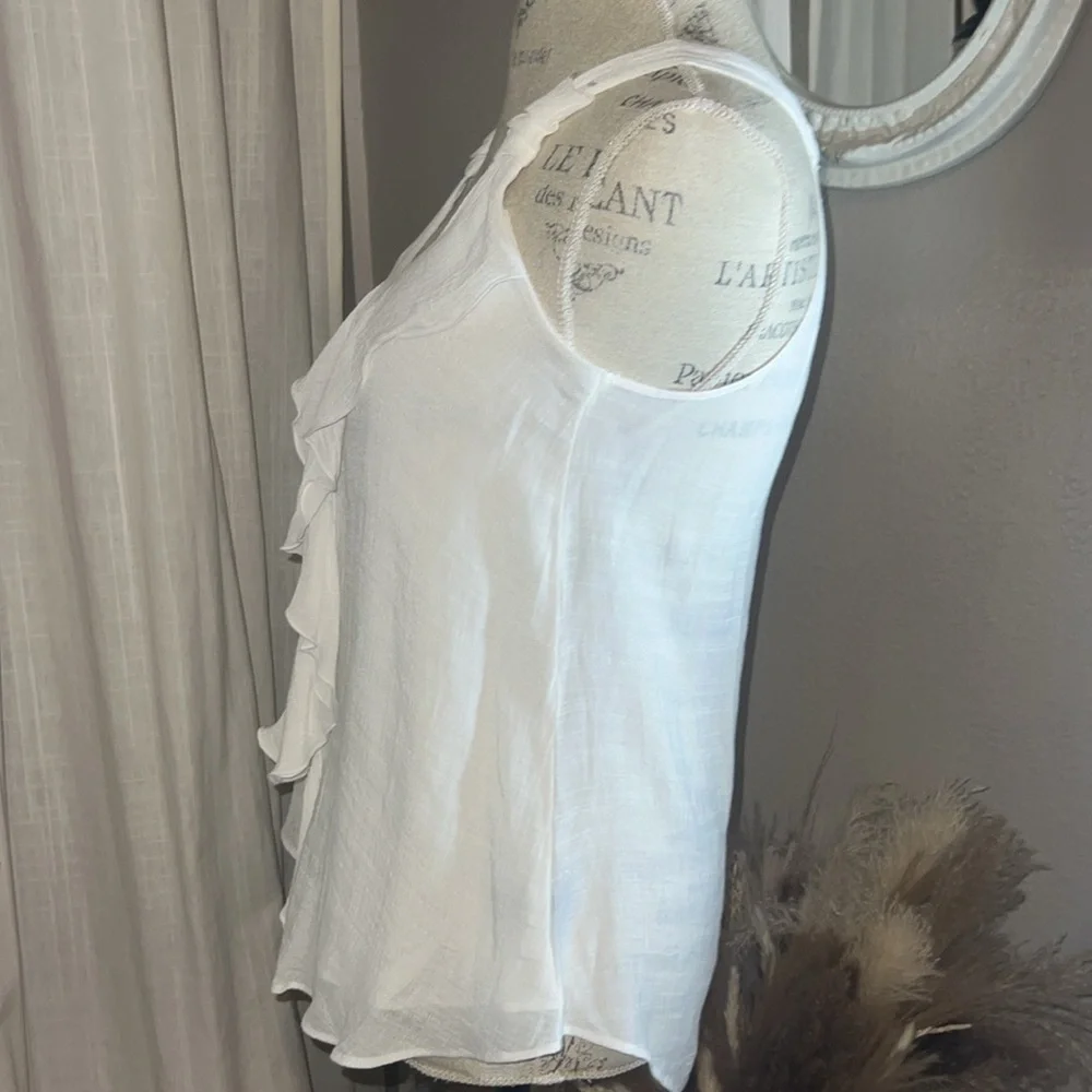 A. Byer white sleeveless women’s blouse lightweight ruffle shirt Small - Picture 3 of 9